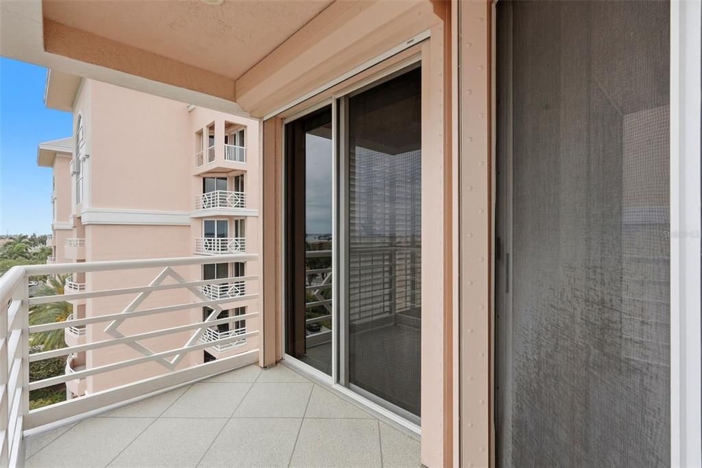 For Sale: $1,195,000 (3 beds, 2 baths, 2067 Square Feet)