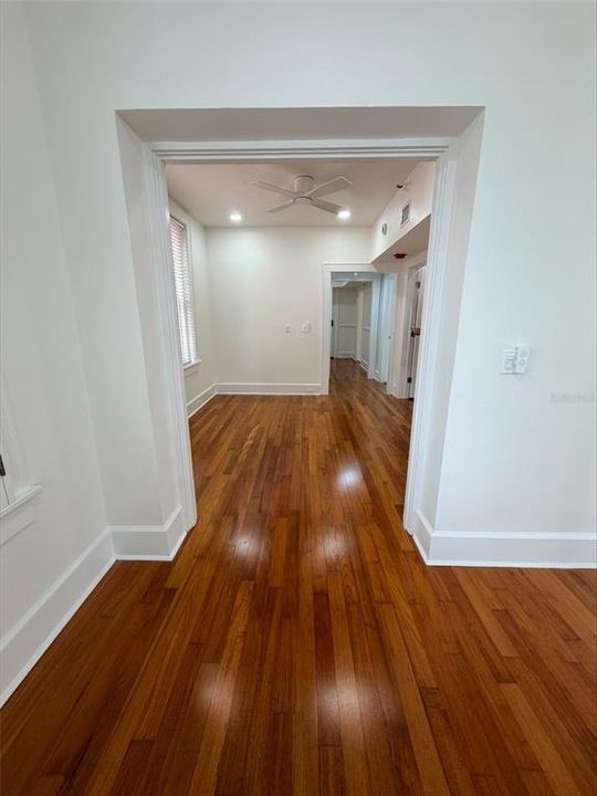For Rent: $2,800 (1 beds, 1 baths, 676 Square Feet)