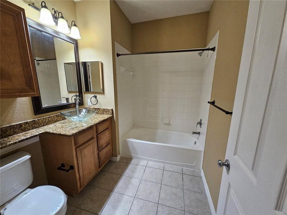 В аренду: $1,395 (1 спален, 1 ванн, 731 Квадратных фут)