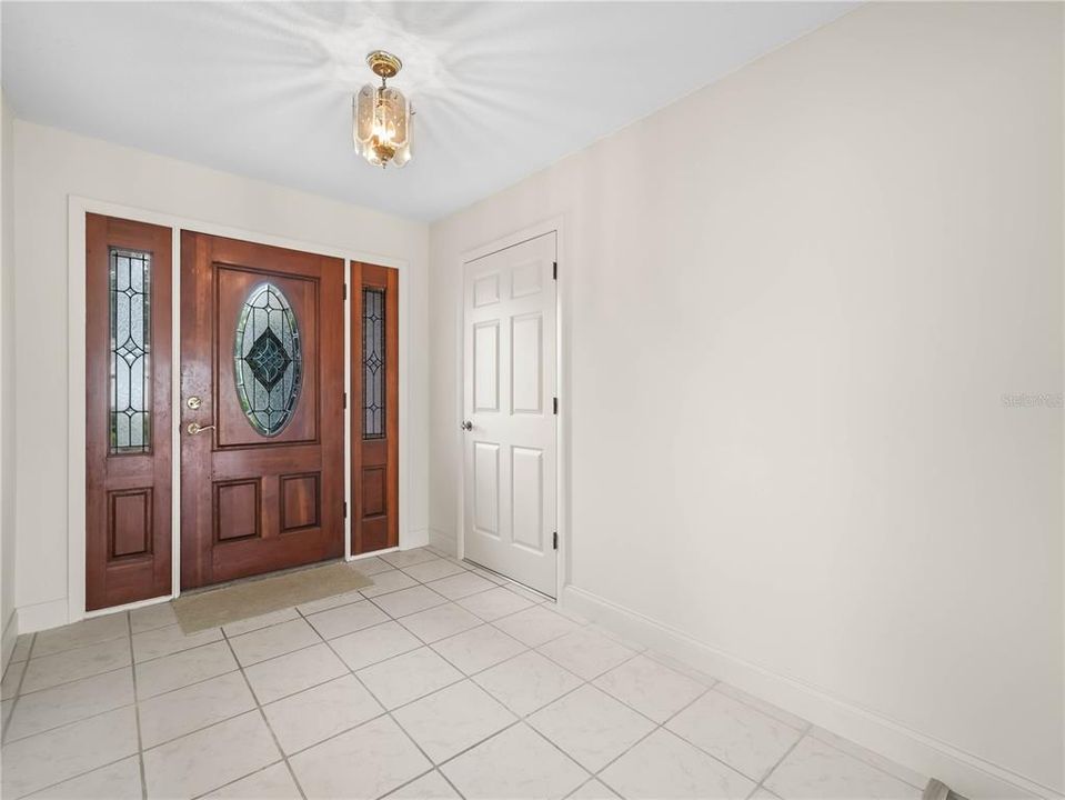 En Venta: $274,900 (3 camas, 2 baños, 1637 Pies cuadrados)