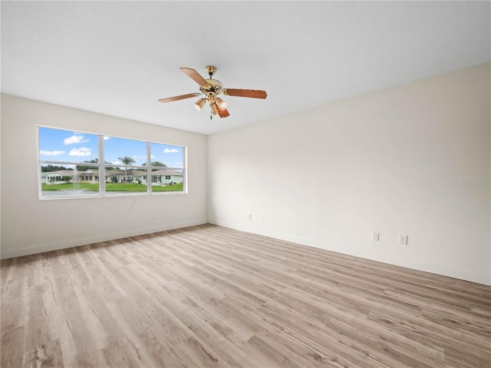 En Venta: $274,900 (3 camas, 2 baños, 1637 Pies cuadrados)