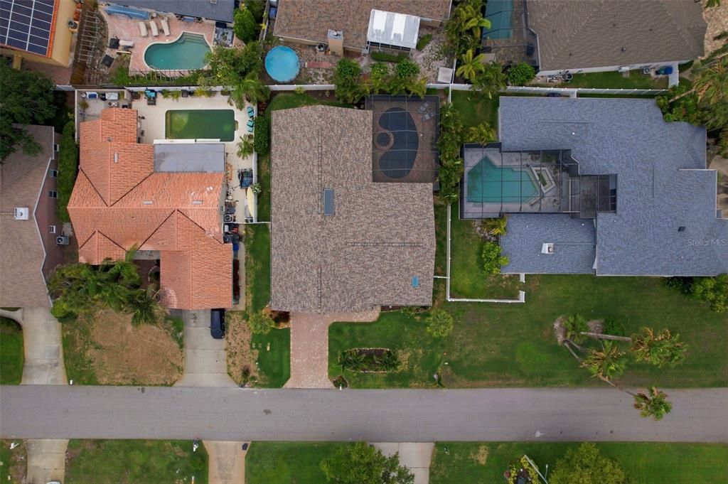 En Venta: $1,295,000 (3 camas, 2 baños, 2600 Pies cuadrados)