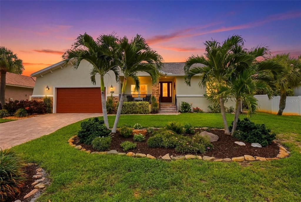 En Venta: $1,295,000 (3 camas, 2 baños, 2600 Pies cuadrados)