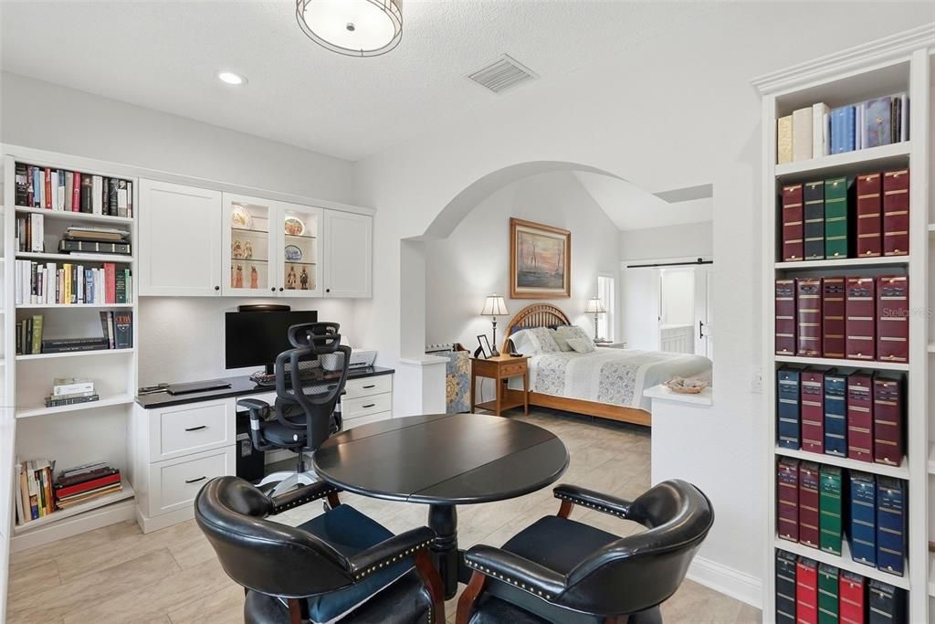 En Venta: $1,295,000 (3 camas, 2 baños, 2600 Pies cuadrados)