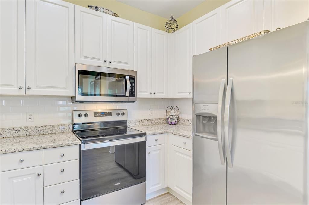 For Sale: $429,900 (3 beds, 2 baths, 1591 Square Feet)