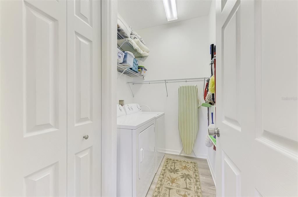 For Sale: $429,900 (3 beds, 2 baths, 1591 Square Feet)