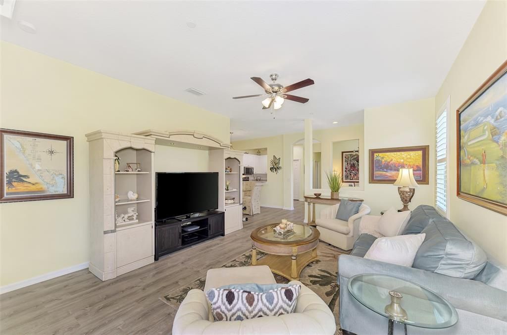 For Sale: $429,900 (3 beds, 2 baths, 1591 Square Feet)