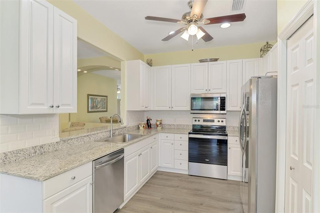 For Sale: $429,900 (3 beds, 2 baths, 1591 Square Feet)