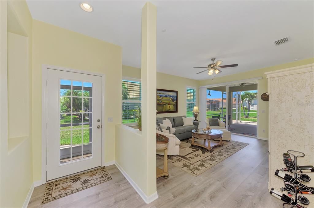 For Sale: $429,900 (3 beds, 2 baths, 1591 Square Feet)