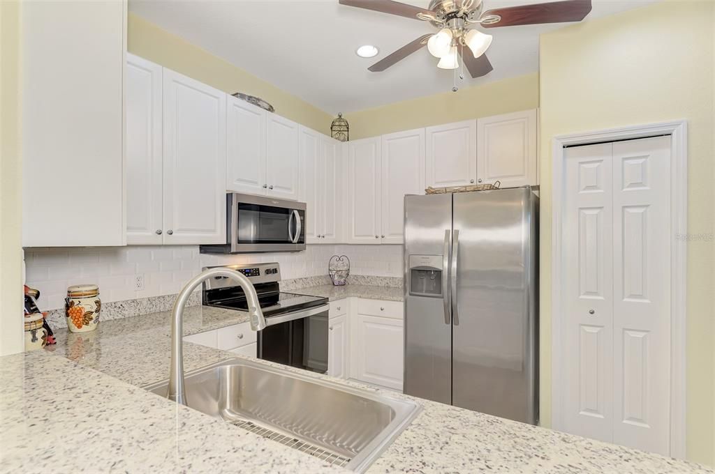For Sale: $429,900 (3 beds, 2 baths, 1591 Square Feet)