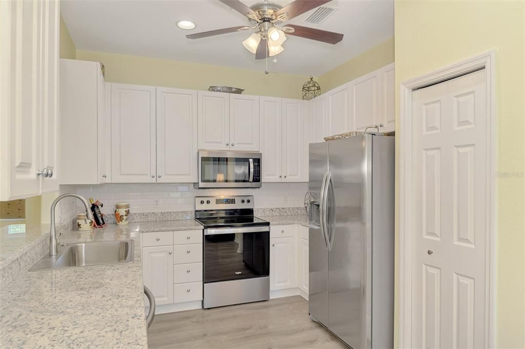 For Sale: $429,900 (3 beds, 2 baths, 1591 Square Feet)