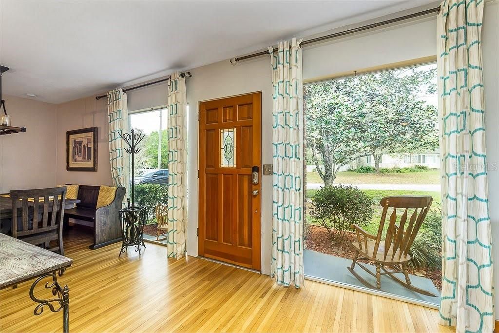 На продажу: $425,000 (4 спален, 3 ванн, 2268 Квадратных фут)