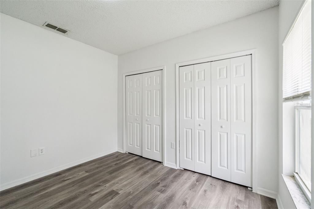 For Sale: $310,000 (3 beds, 2 baths, 1609 Square Feet)