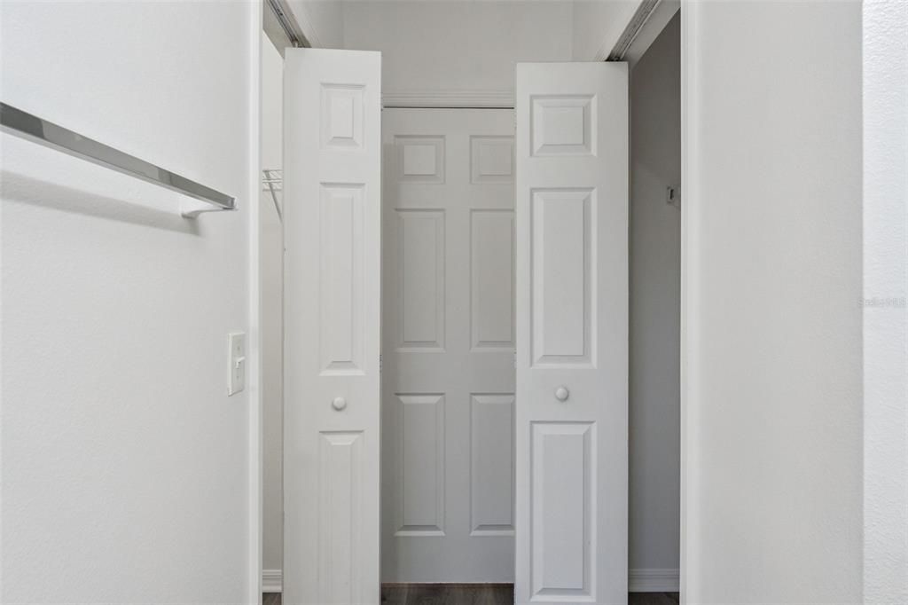 For Sale: $310,000 (3 beds, 2 baths, 1609 Square Feet)