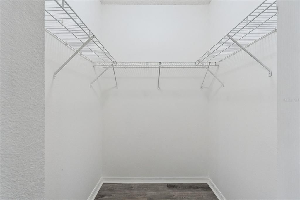 For Sale: $310,000 (3 beds, 2 baths, 1609 Square Feet)