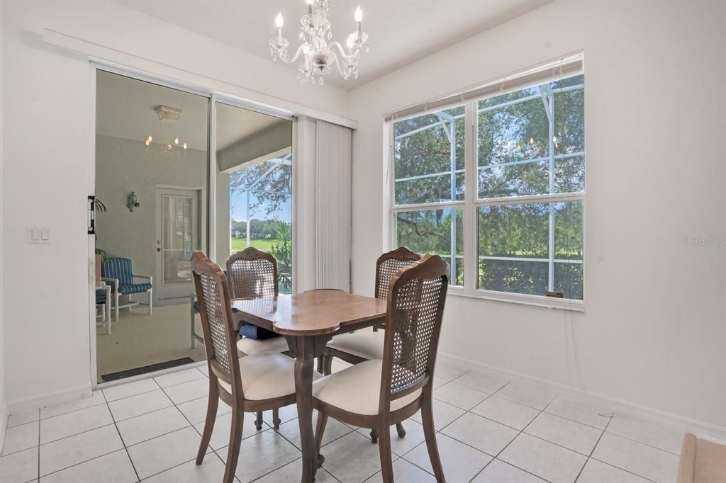 En Venta: $529,995 (4 camas, 3 baños, 2251 Pies cuadrados)