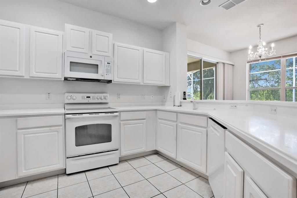 En Venta: $529,995 (4 camas, 3 baños, 2251 Pies cuadrados)
