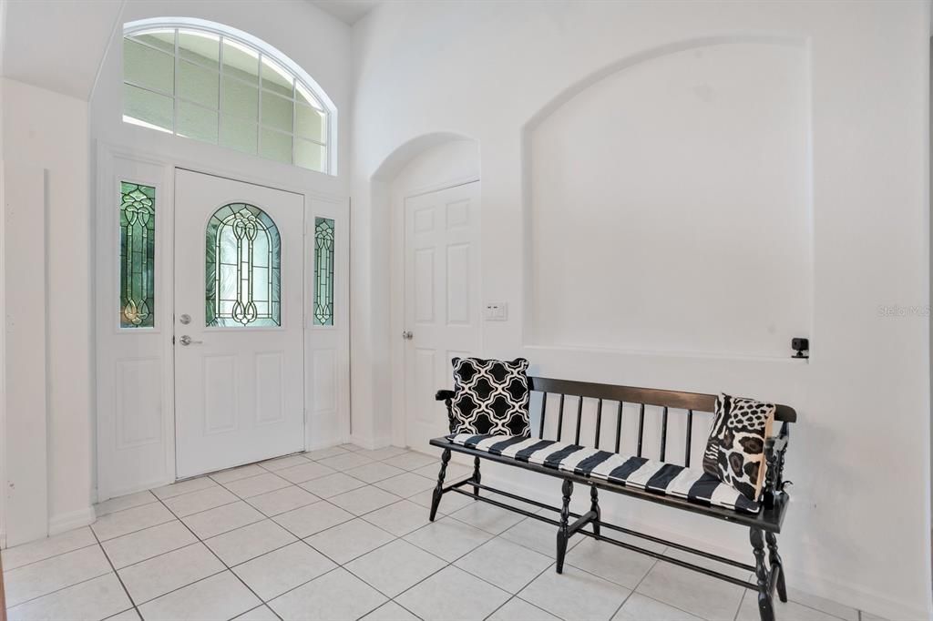 En Venta: $529,995 (4 camas, 3 baños, 2251 Pies cuadrados)