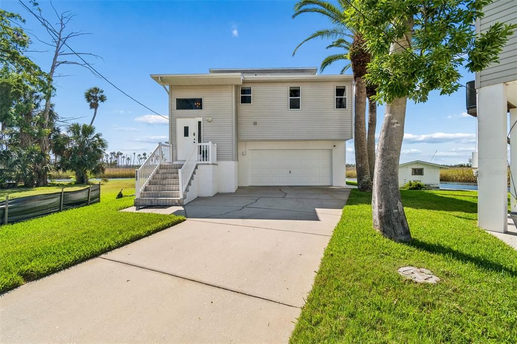 For Sale: $800,000 (2 beds, 2 baths, 1544 Square Feet)