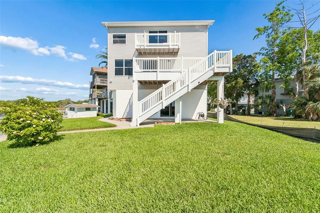 For Sale: $800,000 (2 beds, 2 baths, 1544 Square Feet)