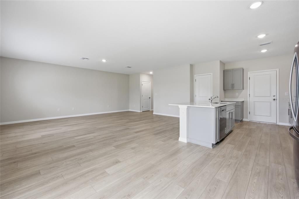 For Sale: $415,000 (4 beds, 2 baths, 2226 Square Feet)