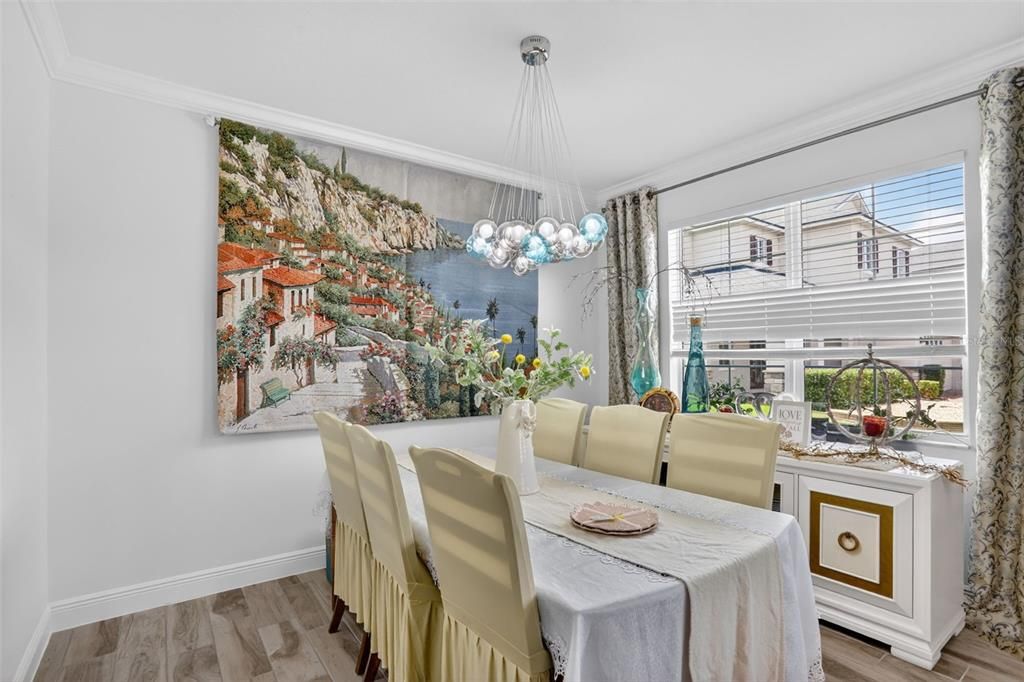 For Sale: $499,995 (4 beds, 3 baths, 2568 Square Feet)