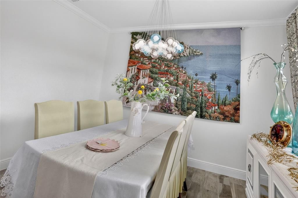 For Sale: $499,995 (4 beds, 3 baths, 2568 Square Feet)