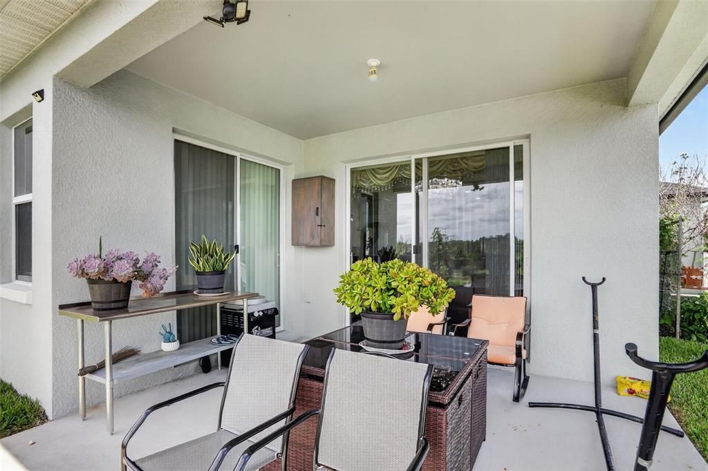 For Sale: $499,995 (4 beds, 3 baths, 2568 Square Feet)