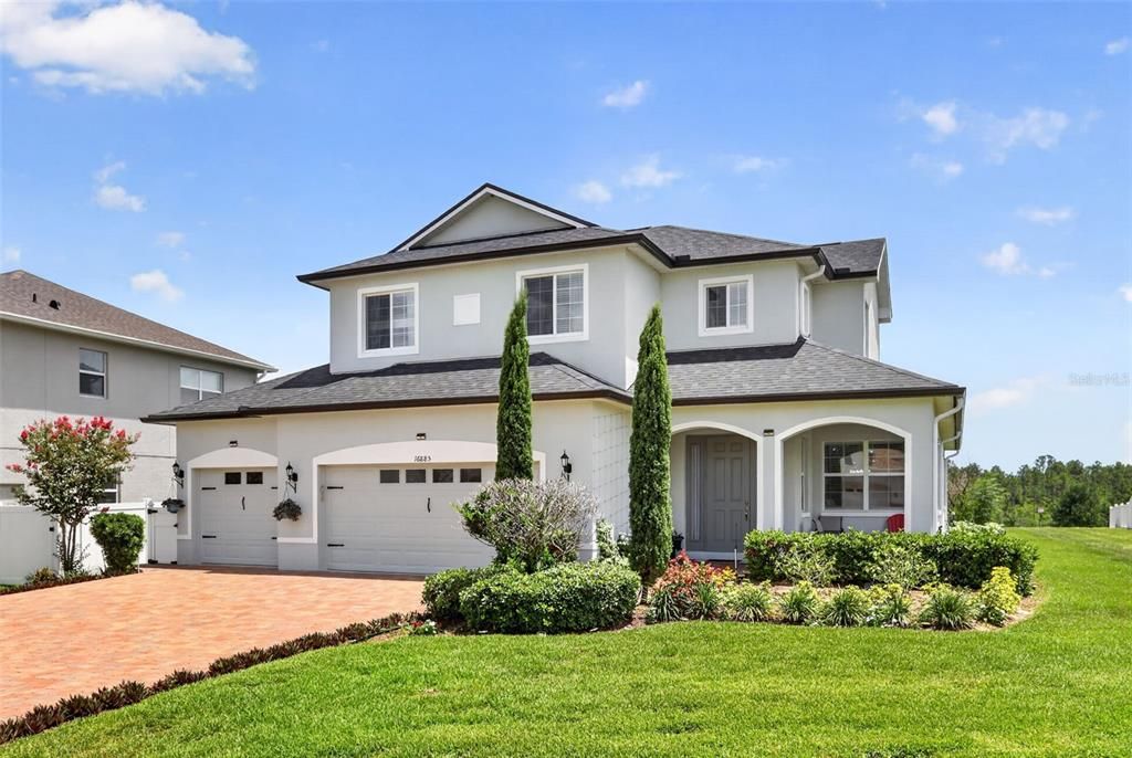 For Sale: $499,995 (4 beds, 3 baths, 2568 Square Feet)