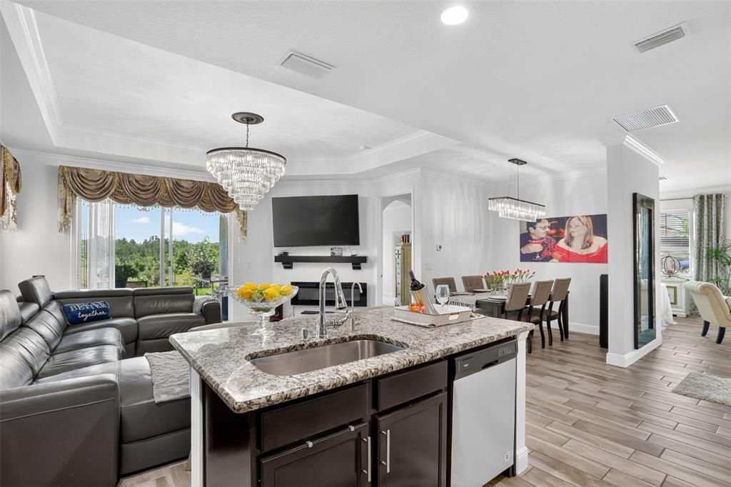 For Sale: $499,995 (4 beds, 3 baths, 2568 Square Feet)