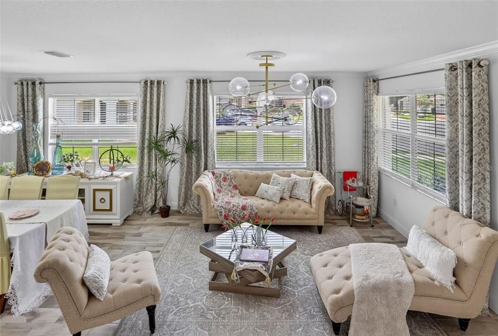 For Sale: $499,995 (4 beds, 3 baths, 2568 Square Feet)