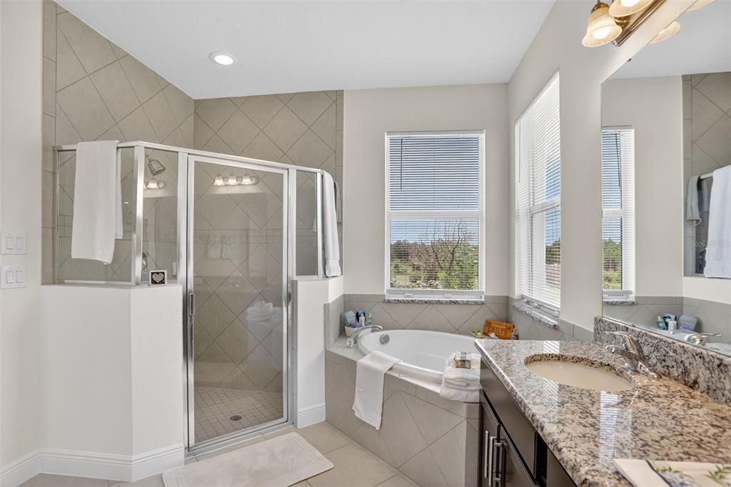 For Sale: $499,995 (4 beds, 3 baths, 2568 Square Feet)