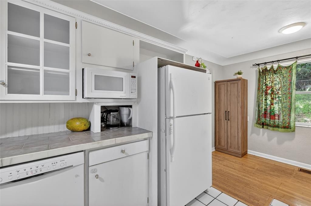 En Venta: $365,000 (3 camas, 3 baños, 1655 Pies cuadrados)