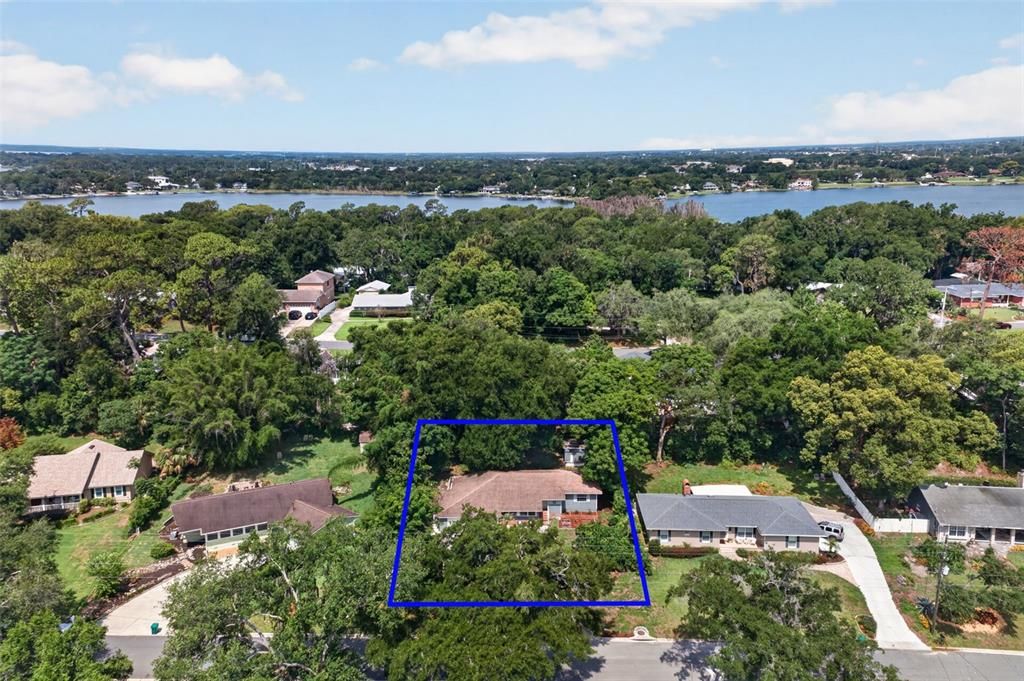 En Venta: $365,000 (3 camas, 3 baños, 1655 Pies cuadrados)