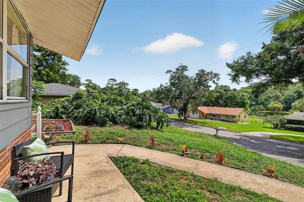 En Venta: $365,000 (3 camas, 3 baños, 1655 Pies cuadrados)