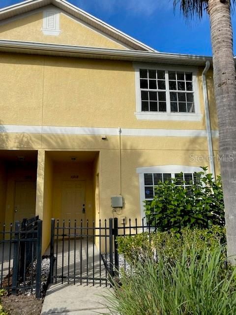 For Rent: $1,800 (2 beds, 2 baths, 1340 Square Feet)