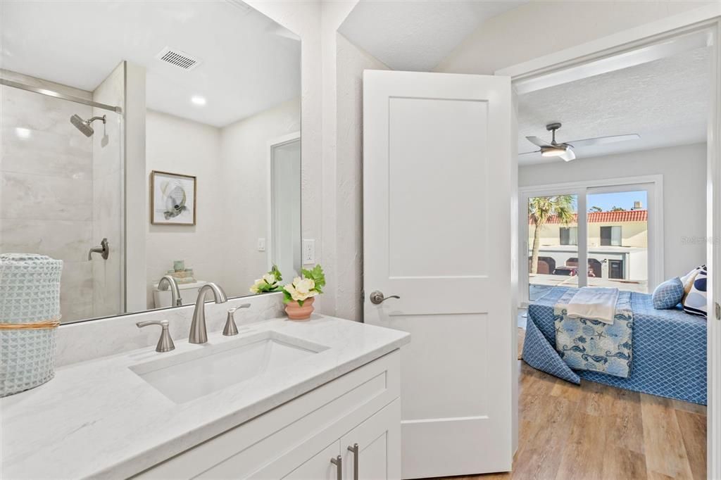 For Sale: $249,900 (2 beds, 2 baths, 1184 Square Feet)