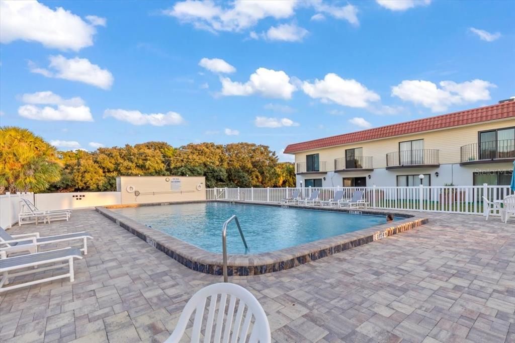 For Sale: $249,900 (2 beds, 2 baths, 1184 Square Feet)