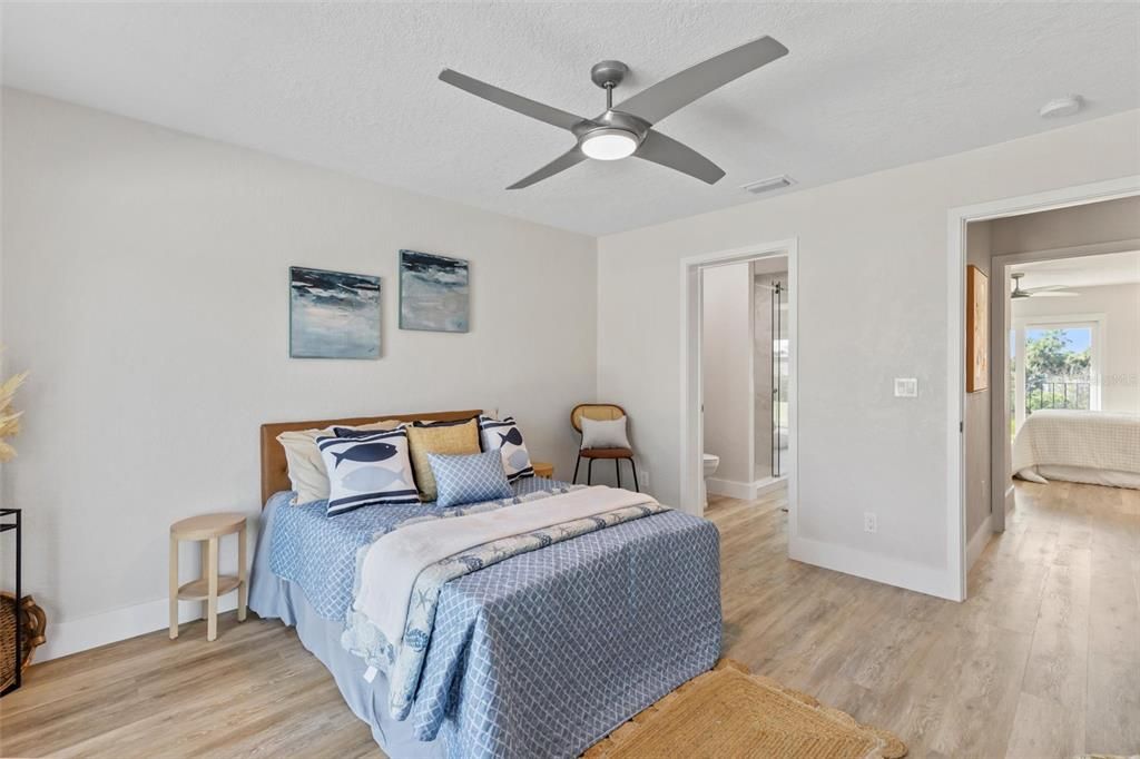 For Sale: $249,900 (2 beds, 2 baths, 1184 Square Feet)