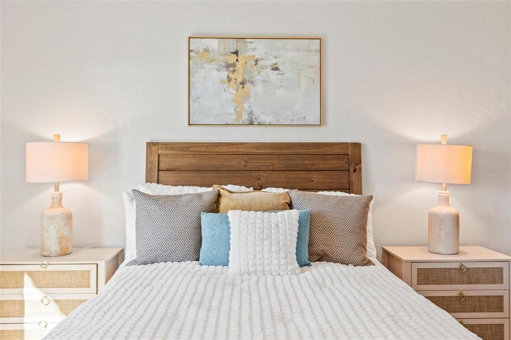 For Sale: $249,900 (2 beds, 2 baths, 1184 Square Feet)