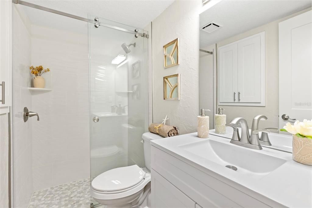 For Sale: $249,900 (2 beds, 2 baths, 1184 Square Feet)