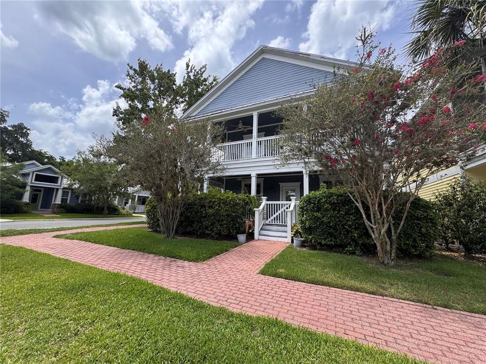 For Rent: $3,200 (3 beds, 2 baths, 2140 Square Feet)