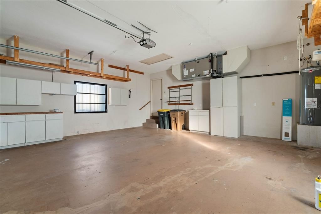 En Venta: $799,000 (3 camas, 3 baños, 2255 Pies cuadrados)