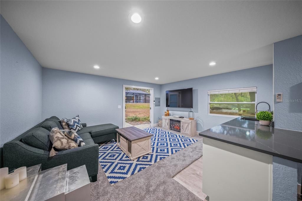 For Sale: $835,000 (3 beds, 2 baths, 2841 Square Feet)