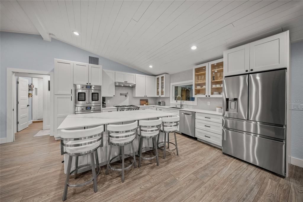 For Sale: $835,000 (3 beds, 2 baths, 2841 Square Feet)