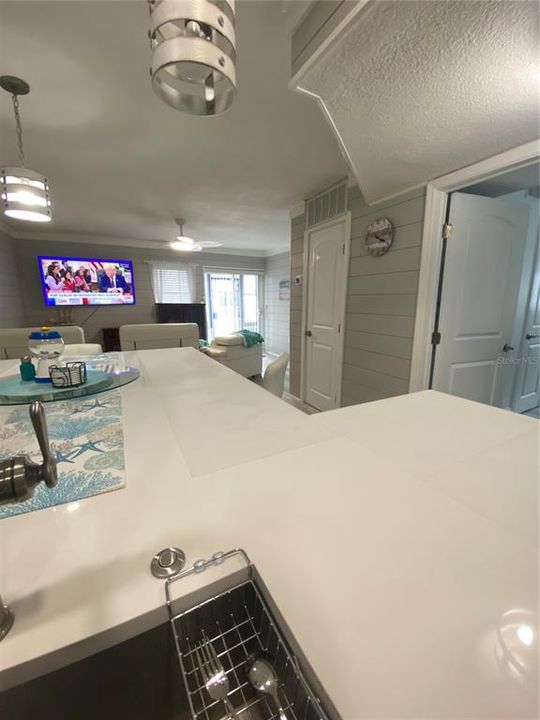 For Sale: $535,000 (2 beds, 1 baths, 750 Square Feet)