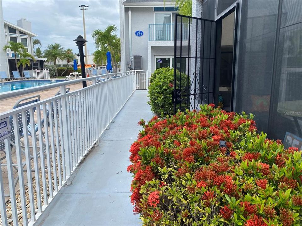 For Sale: $535,000 (2 beds, 1 baths, 750 Square Feet)
