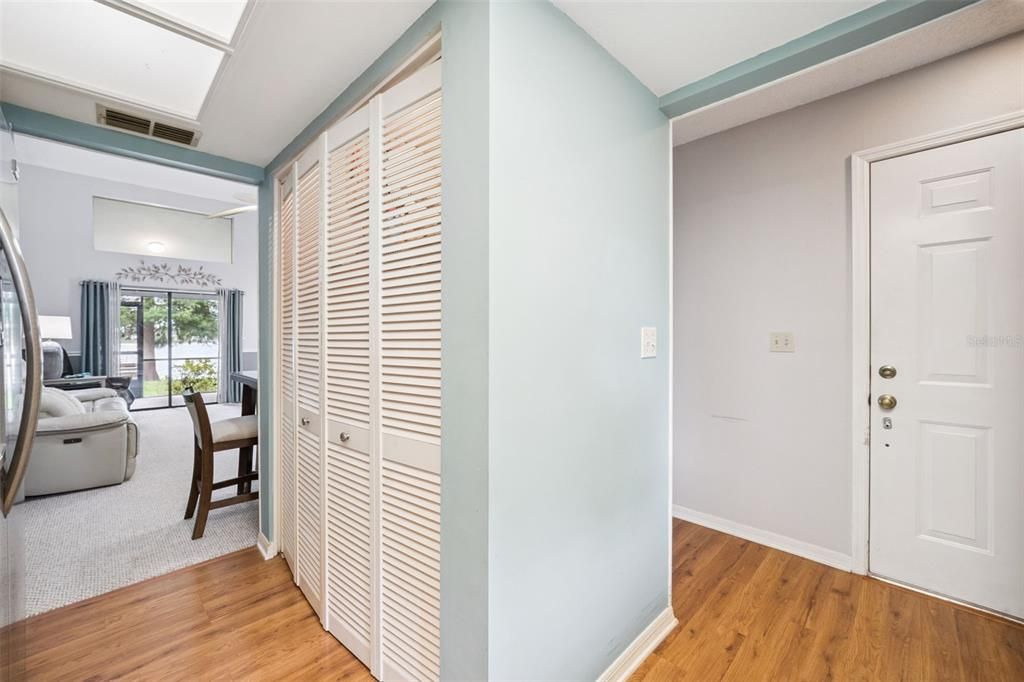 For Sale: $169,000 (2 beds, 2 baths, 845 Square Feet)