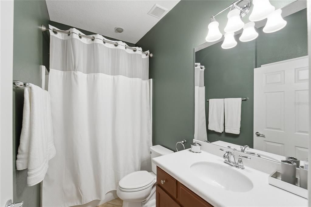 For Sale: $413,900 (3 beds, 2 baths, 1568 Square Feet)