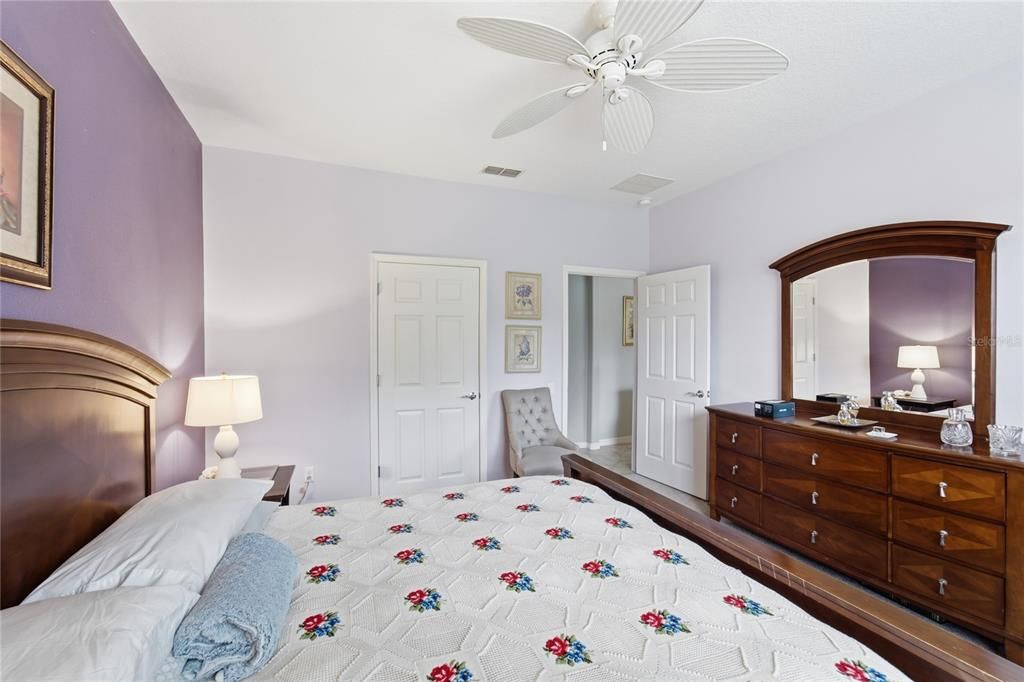For Sale: $413,900 (3 beds, 2 baths, 1568 Square Feet)